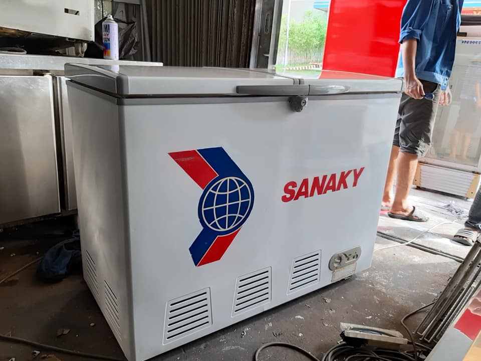 Thanh lý tủ đông mát Sanaky 300L