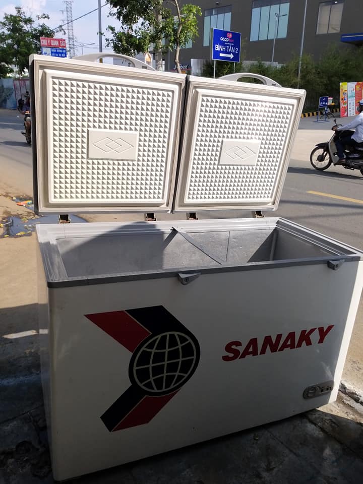 Thanh lý tủ đông Sanaky 550L